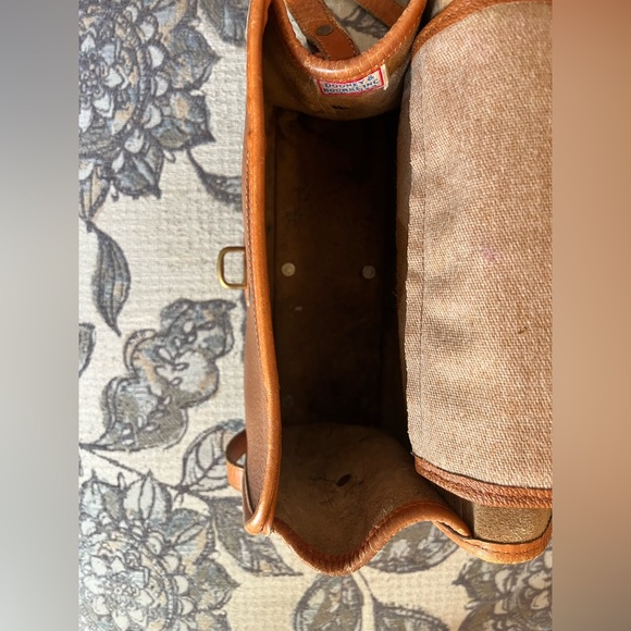 Dooney & Burke All-Weather Leather Vintage Essex Purse - Picture 9 of 16